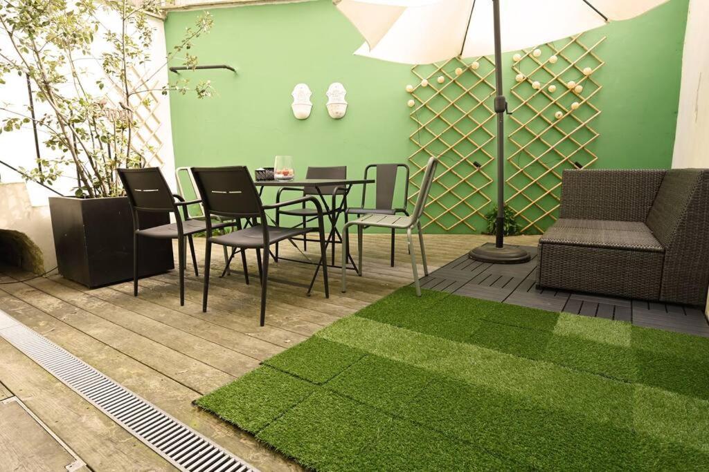 Superb 3 Bedroom & 3 Bathroom Duplex In Brussels City Centre Kültér fotó