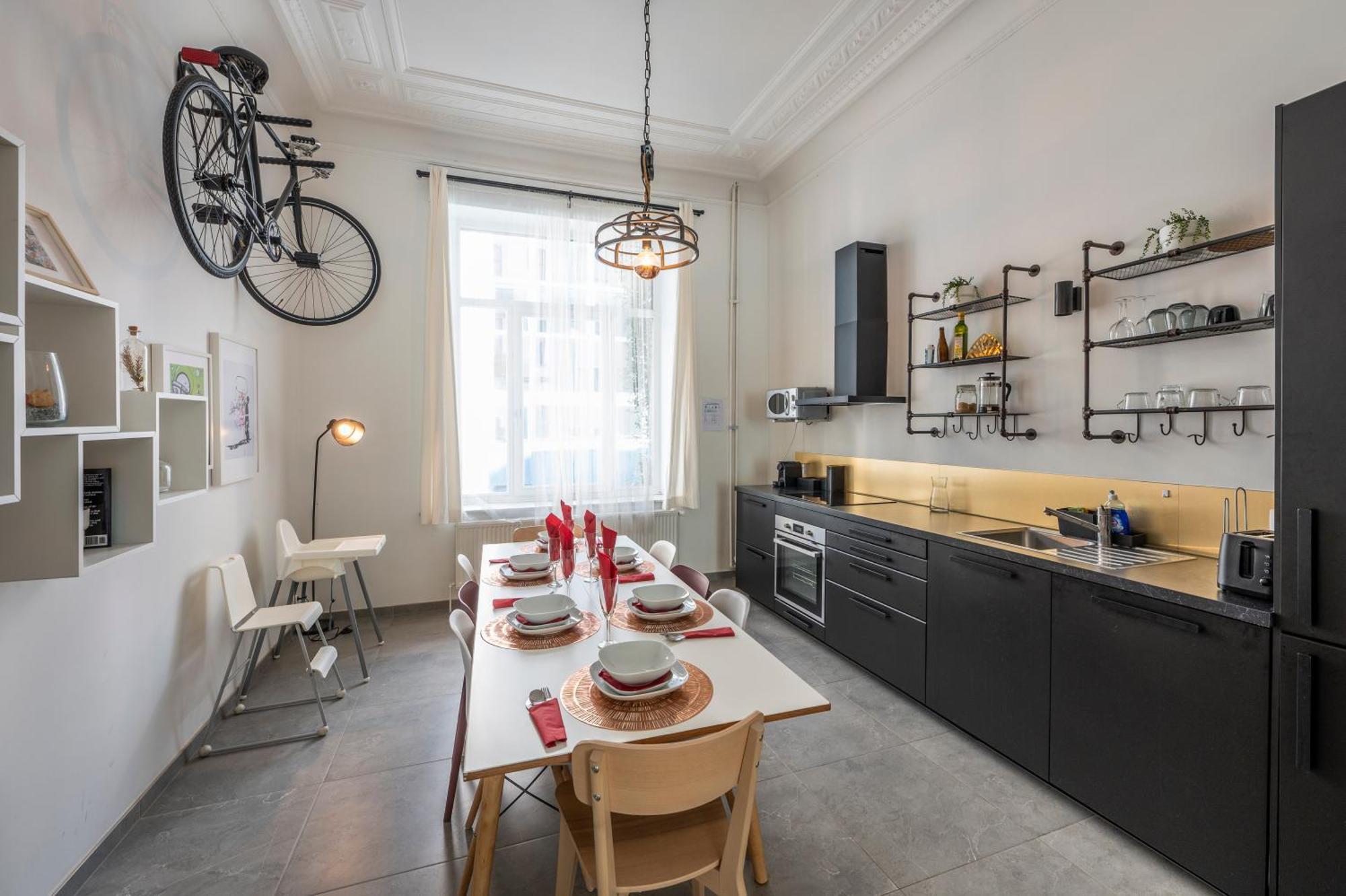 Superb 3 Bedroom & 3 Bathroom Duplex In Brussels City Centre Kültér fotó